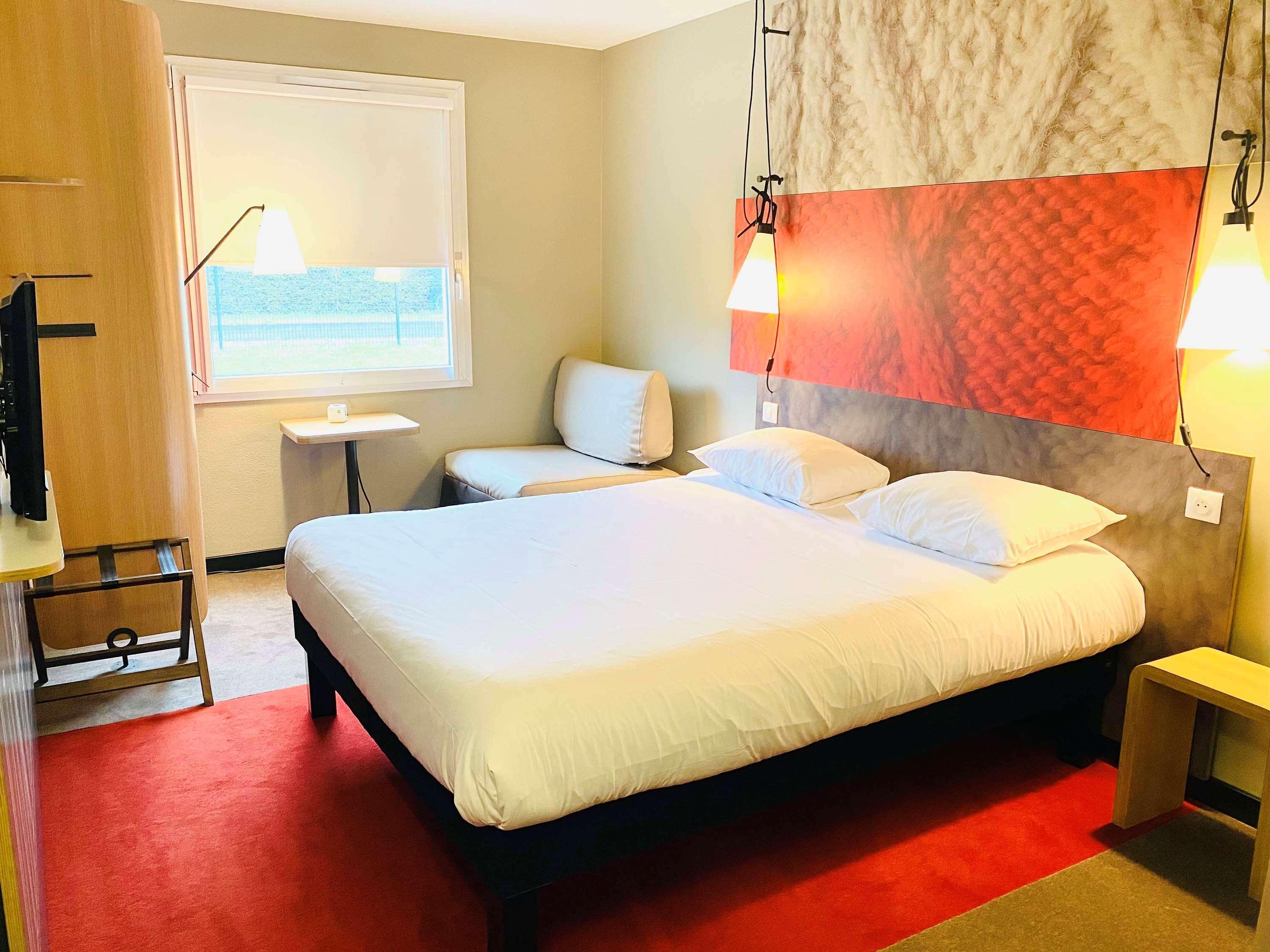 Ibis Budget Caen Porte De Bretagne Bretteville-sur-Odon Kültér fotó