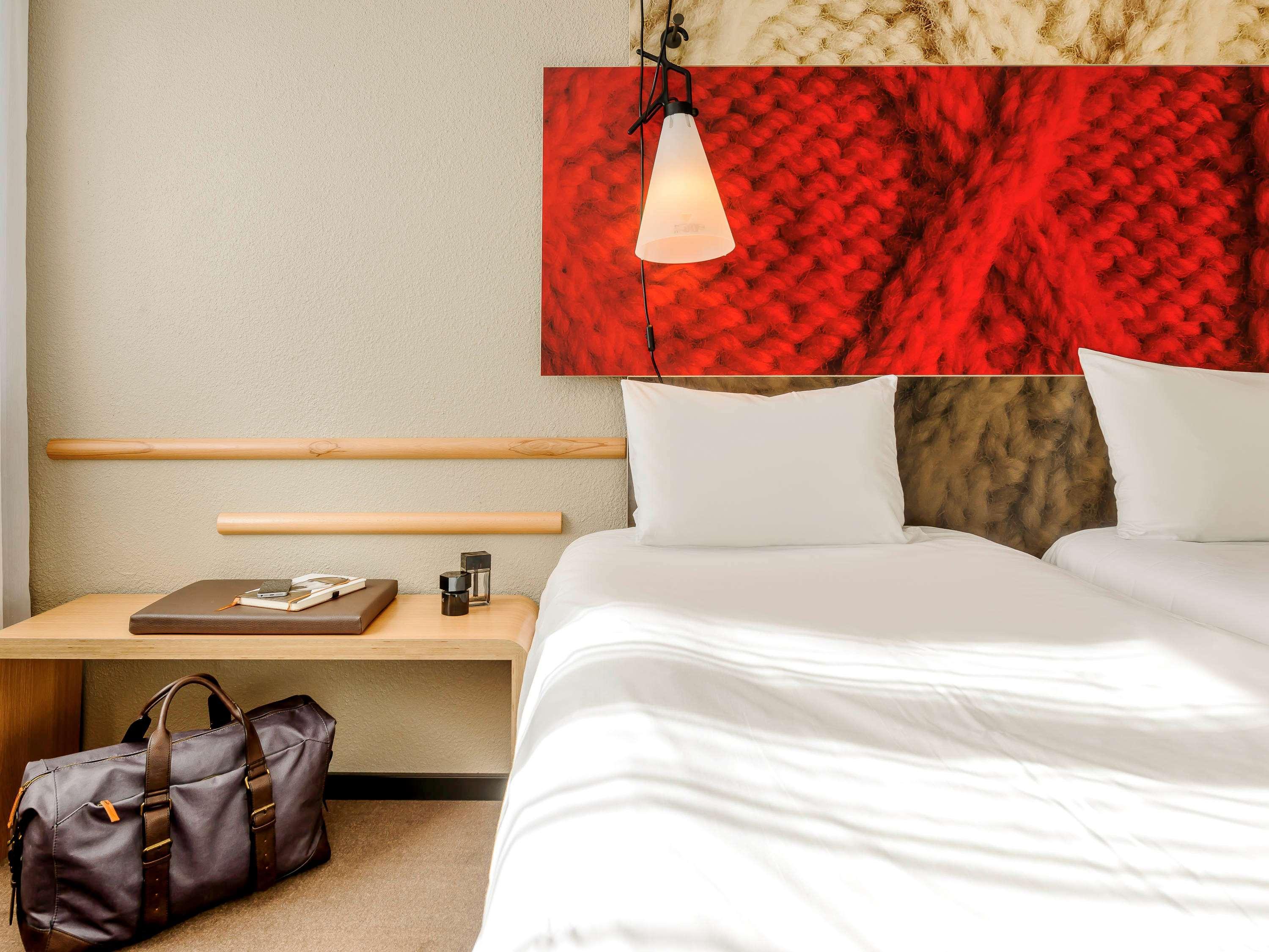 Ibis Budget Caen Porte De Bretagne Bretteville-sur-Odon Kültér fotó