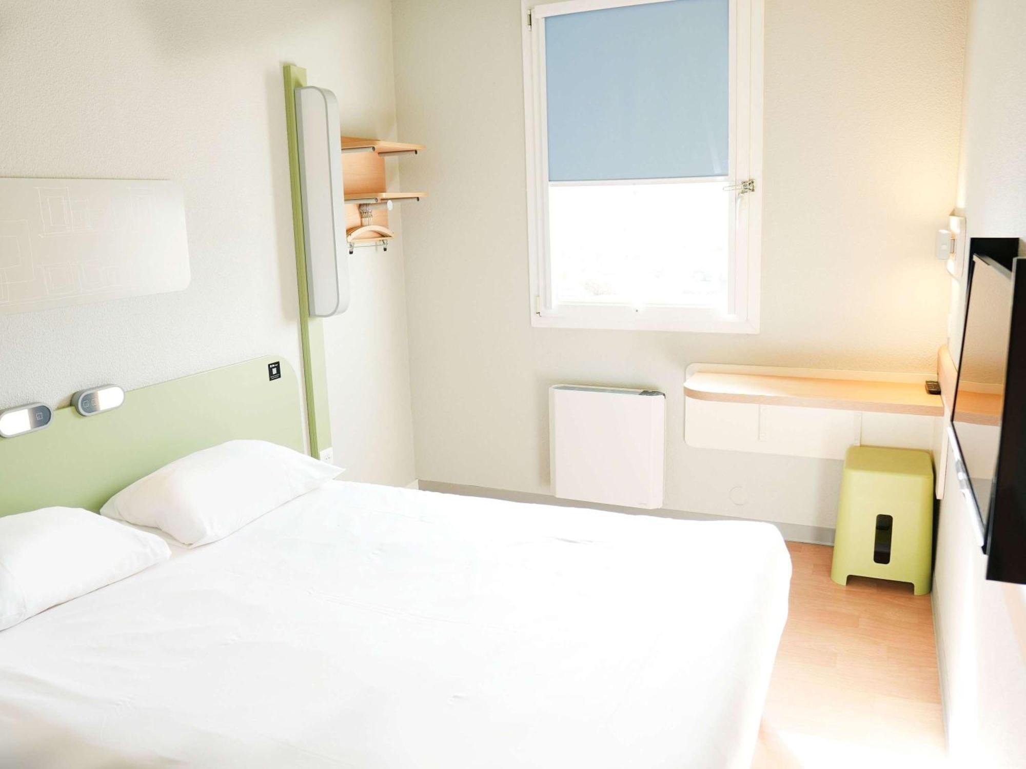 Ibis Budget Caen Porte De Bretagne Bretteville-sur-Odon Kültér fotó