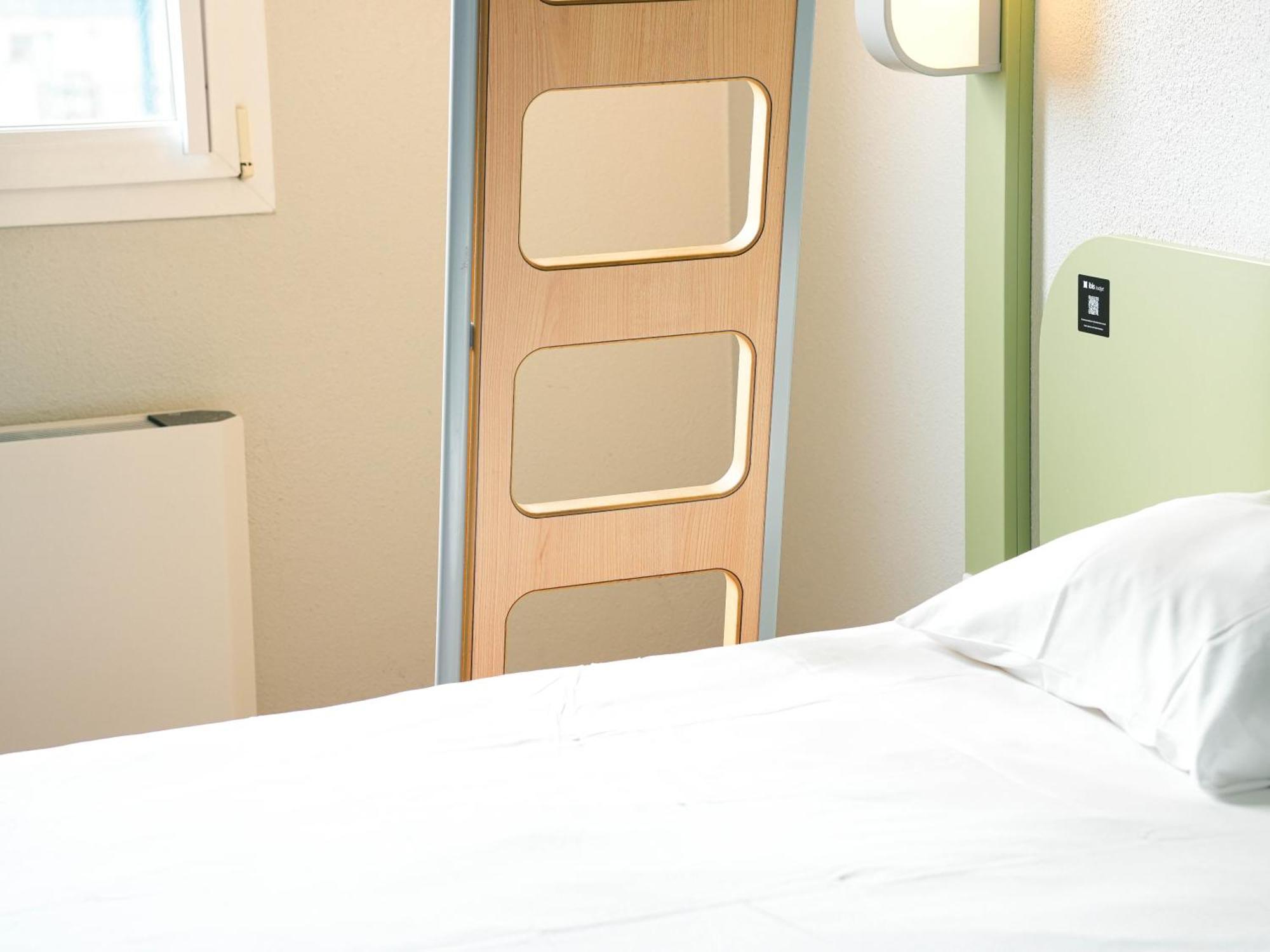 Ibis Budget Caen Porte De Bretagne Bretteville-sur-Odon Kültér fotó