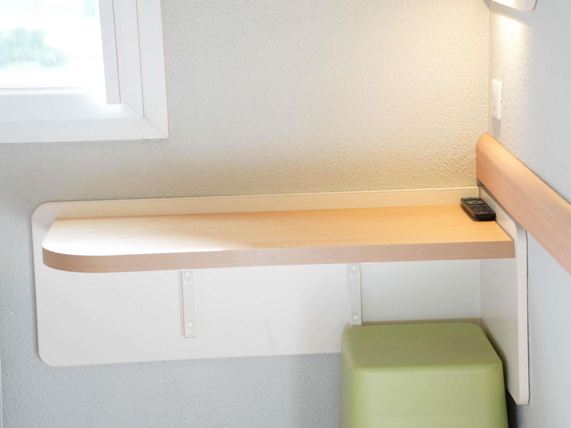Ibis Budget Caen Porte De Bretagne Bretteville-sur-Odon Kültér fotó