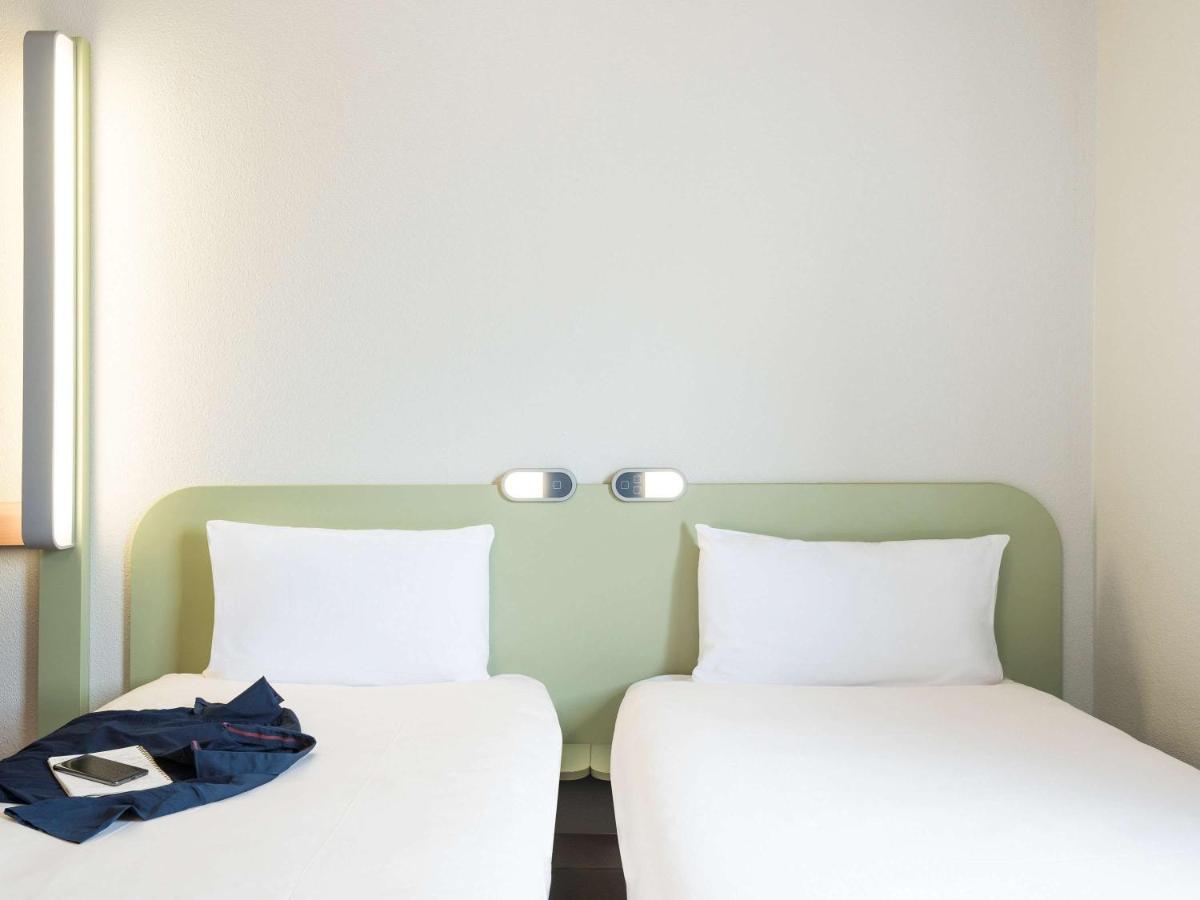 Ibis Budget Caen Porte De Bretagne Bretteville-sur-Odon Kültér fotó